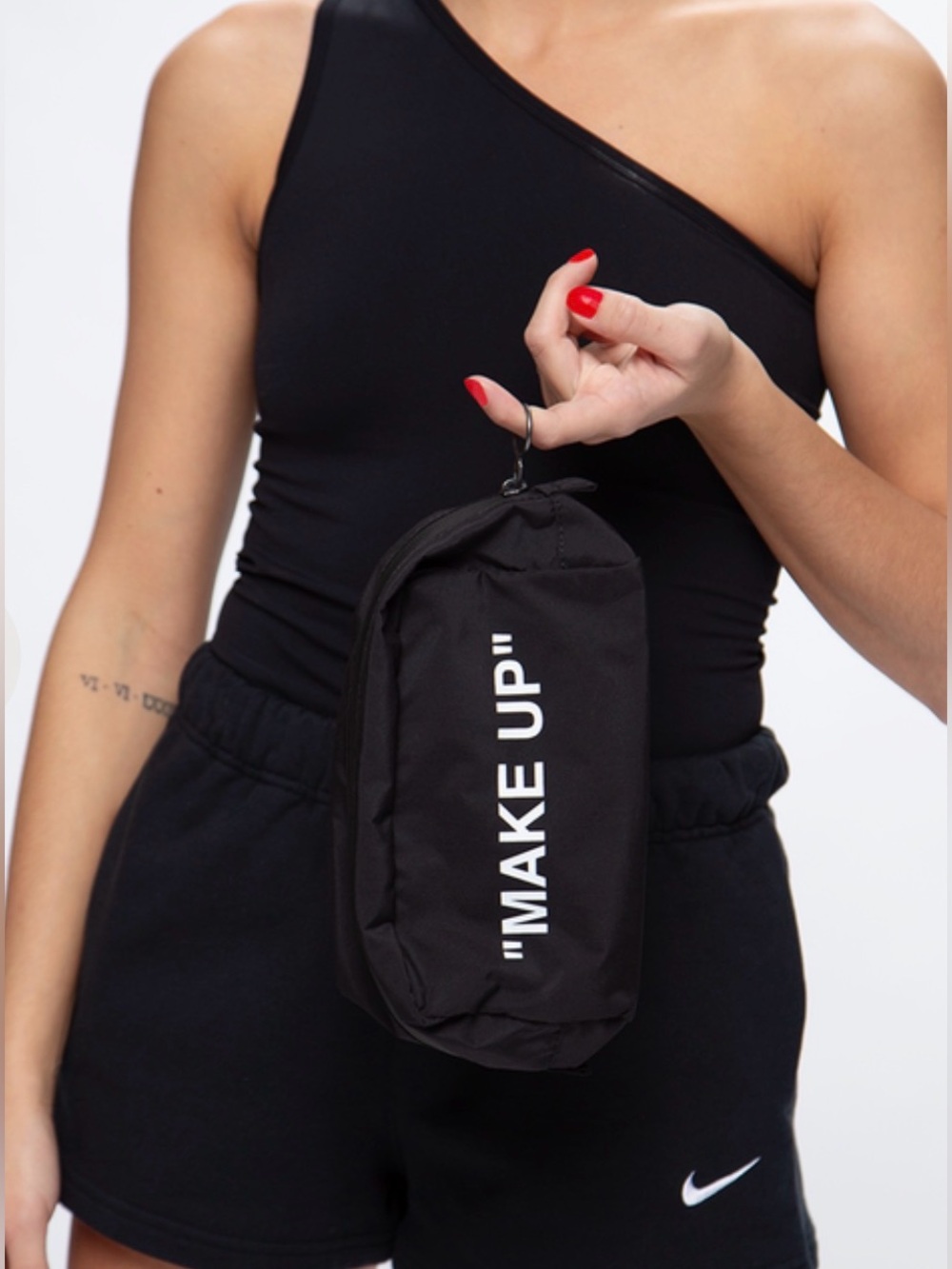 NWT OFF-WHITE collaboration MAKE UP COSMETIC NYLON BAG